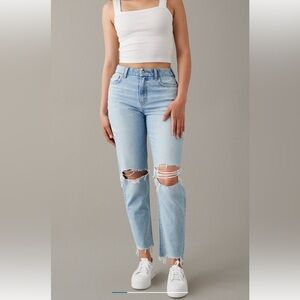 AE ‘Strigid’ Curvy Mom Jean